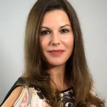 Amanda Hart
