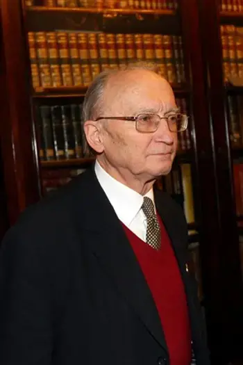 António Gentil Martins