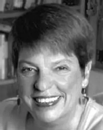 Carolly Erickson
