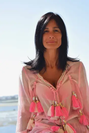 Cláudia Cruz Santos