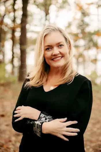 Colleen Hoover