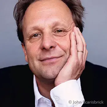 Daniel Birnbaum