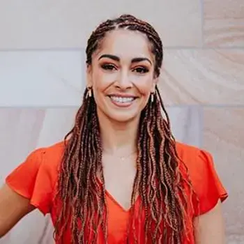 Dr.ª Gina Cleo