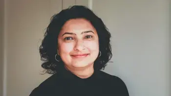 Dr.ª Sam Akbar