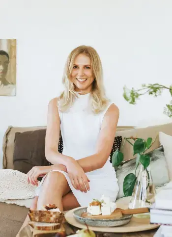 Dra. Emily Leeming