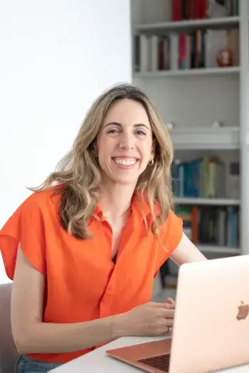 Elva Abril