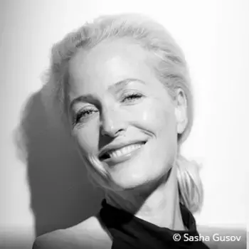 Gillian Anderson