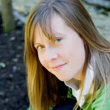 Holly Farrell