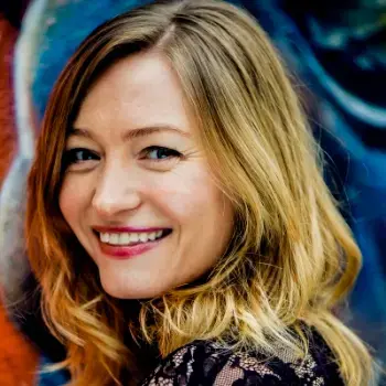 Holly Smale