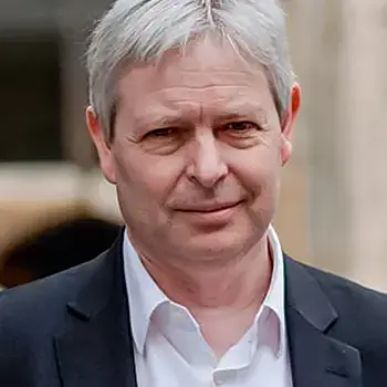 Jonathan Coe