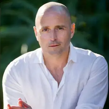Lee Harris