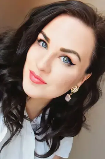 Lyndsy Spence
