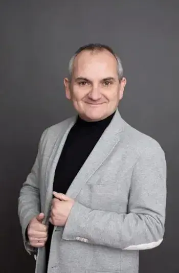 Mario Escobar