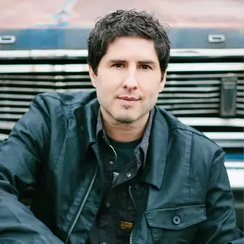 Matt de la Peña