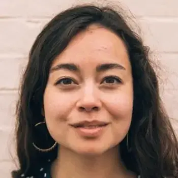 Naomi Ishiguro