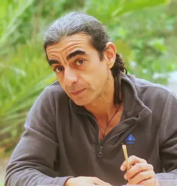 Nuno Michaels