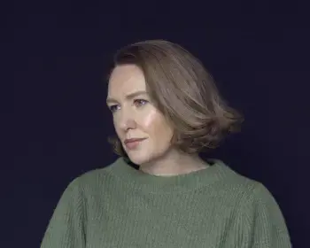 Paula Hawkins