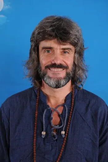 Peter Bampton