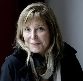 Pilar Eyre