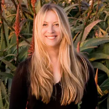Robin Benway