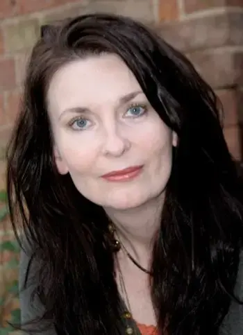 Samantha Hayes