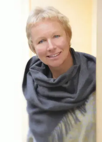 Sarah Lark