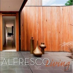 Bertrand.pt - 21st Century Architecture: Courtyards /Anglais