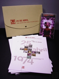 Bertrand.pt - 25 de Abril - Uma Aventura para a Democracia