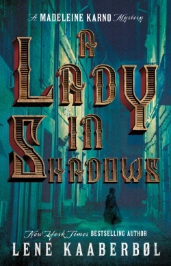 Bertrand.pt - A Lady In Shadows