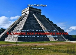 Bertrand.pt - À L'Ombre Des Pyramides Mayas