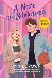 À Noite, na Biblioteca
