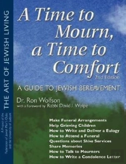 Bertrand.pt - A Time To Mourn, A Time To Comfort