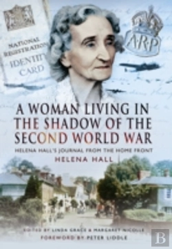 Bertrand.pt - A Woman In The Shadow Of The Second World War