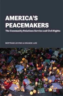 Bertrand.pt - America'S Peacemakers