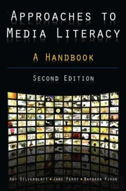 Bertrand.pt - Approaches To Media Literacy: A Handbook