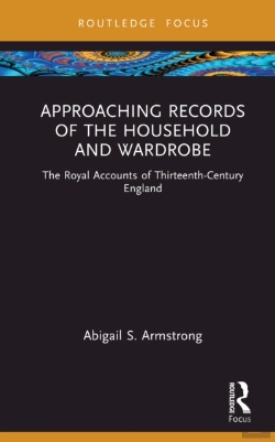 Bertrand.pt - Approaching Records Of The Household And Wardrobe