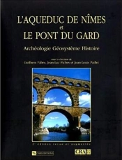 Aqueduc De Nimes Et Le Pont Du Gard
