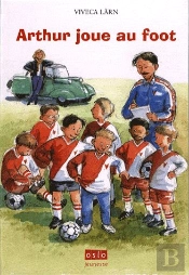 Arthur Joue Au Foot