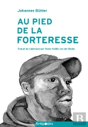 Au Pied De La Forteresse