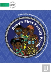 Baby'S First Family Photo
