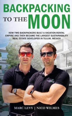 Bertrand.pt - Backpacking To The Moon: How Two Backpac