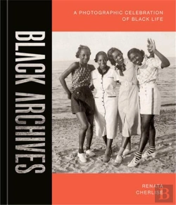 Bertrand.pt - Black Archives