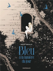 Bleu À La Lumière Du Jour