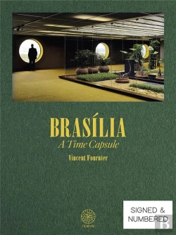 Bertrand.pt - Brasilia ; A Time Capsule