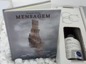 Caixa - Mensagem - Edição Comentada,  comemorativa do 75º aniversário da morte de Fernando Pessoa

