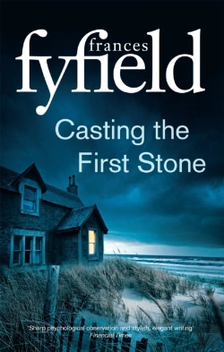 Bertrand.pt - Casting The First Stone