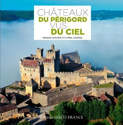 Bertrand.pt - Châteaux Du Perigord Et Du Quercy Vus Du Ciel