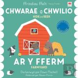 Chwarae A Chwilio: Ar Y Fferm / Hide And Seek: On The Farm