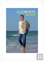 Clémente Dans La Lumière