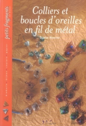 Colliers Et Boucles D'Oreilles En Fil De Métal